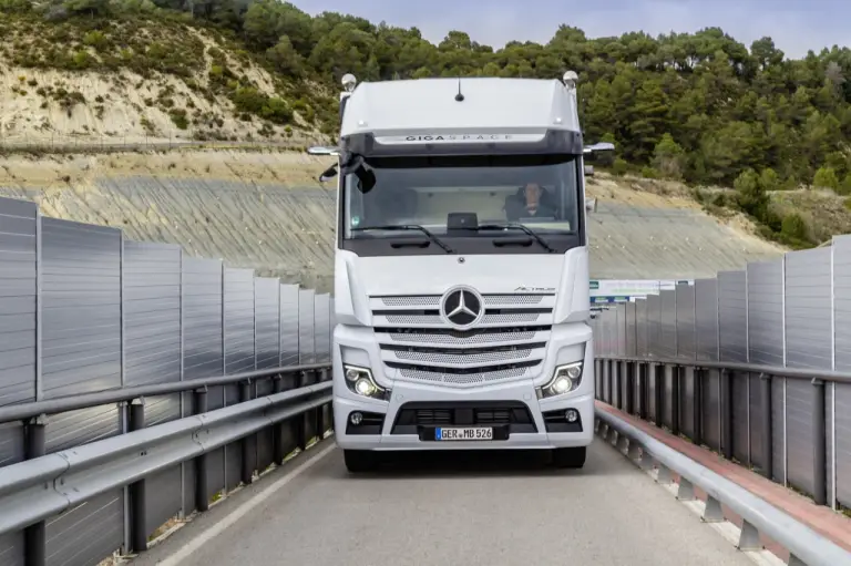 Nuovo Mercedes Actros - 3