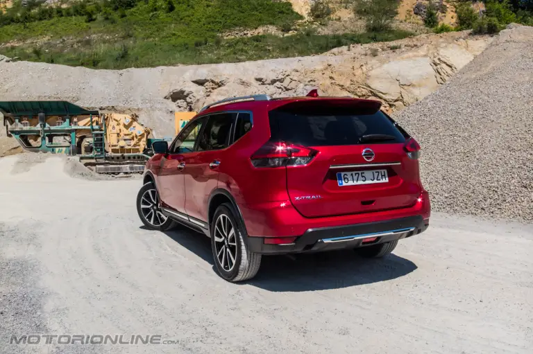 Nuovo Nissan X-Trail MY 2017 - Test Drive in Anteprima - 10