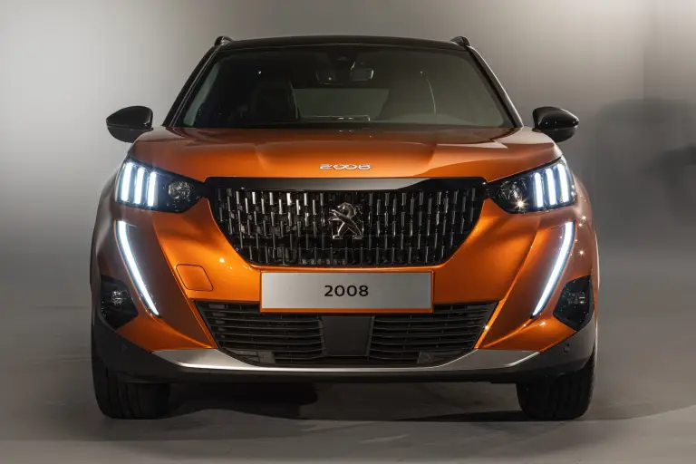 Nuovo Peugeot 2008 2020 - 4