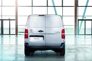 Nuovo Toyota Proace 2016