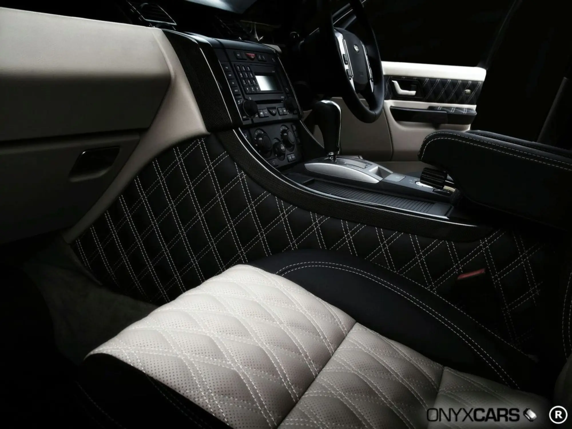 Onyx Concept Range Rover Sport - 11