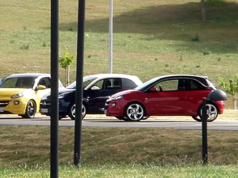 Opel Adam 2012 nuove immagini - 2