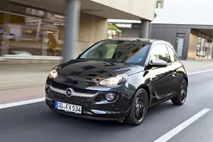 Opel Adam Black Link e White Link - 1