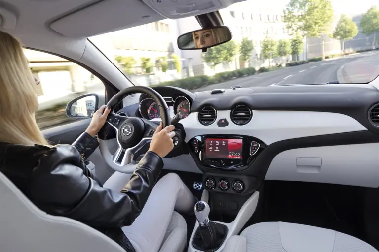 Opel Adam Black Link e White Link - 3