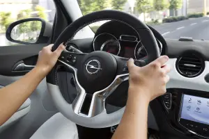 Opel Adam Black Link e White Link - 4
