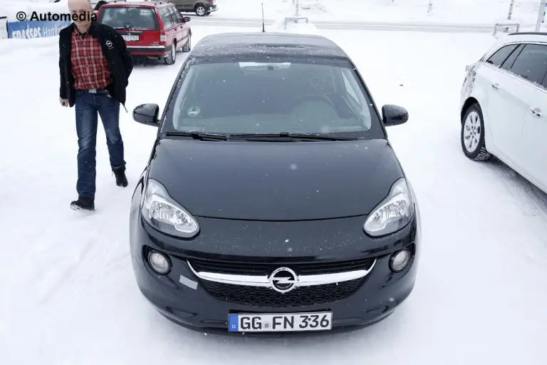 Opel Adam Cabrio - Foto spia - 1