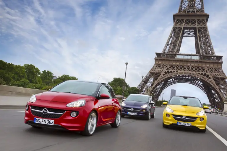 Opel Adam Parigi 2012 - 2