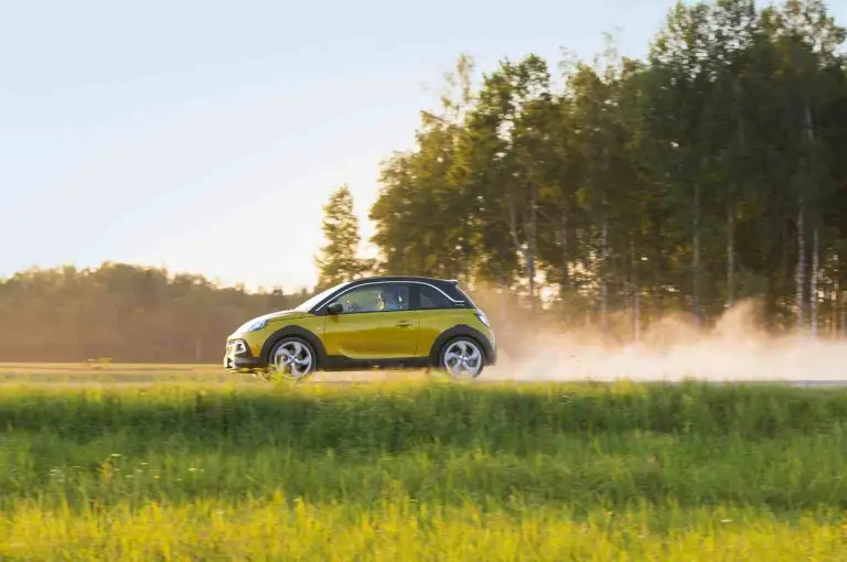 Opel Adam Rocks - 7