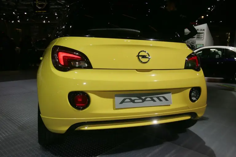 Opel Adam - Salone di Parigi 2012 - 5