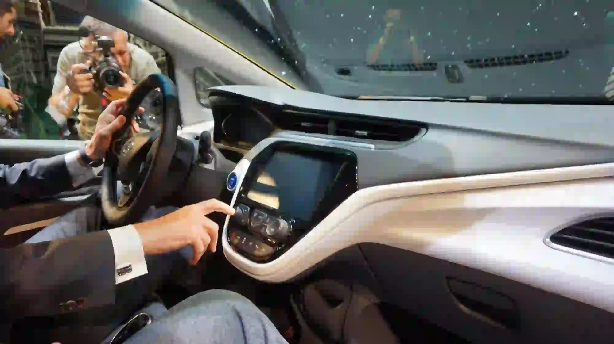 Opel Ampera e - Salone di Parigi 2016 - 5
