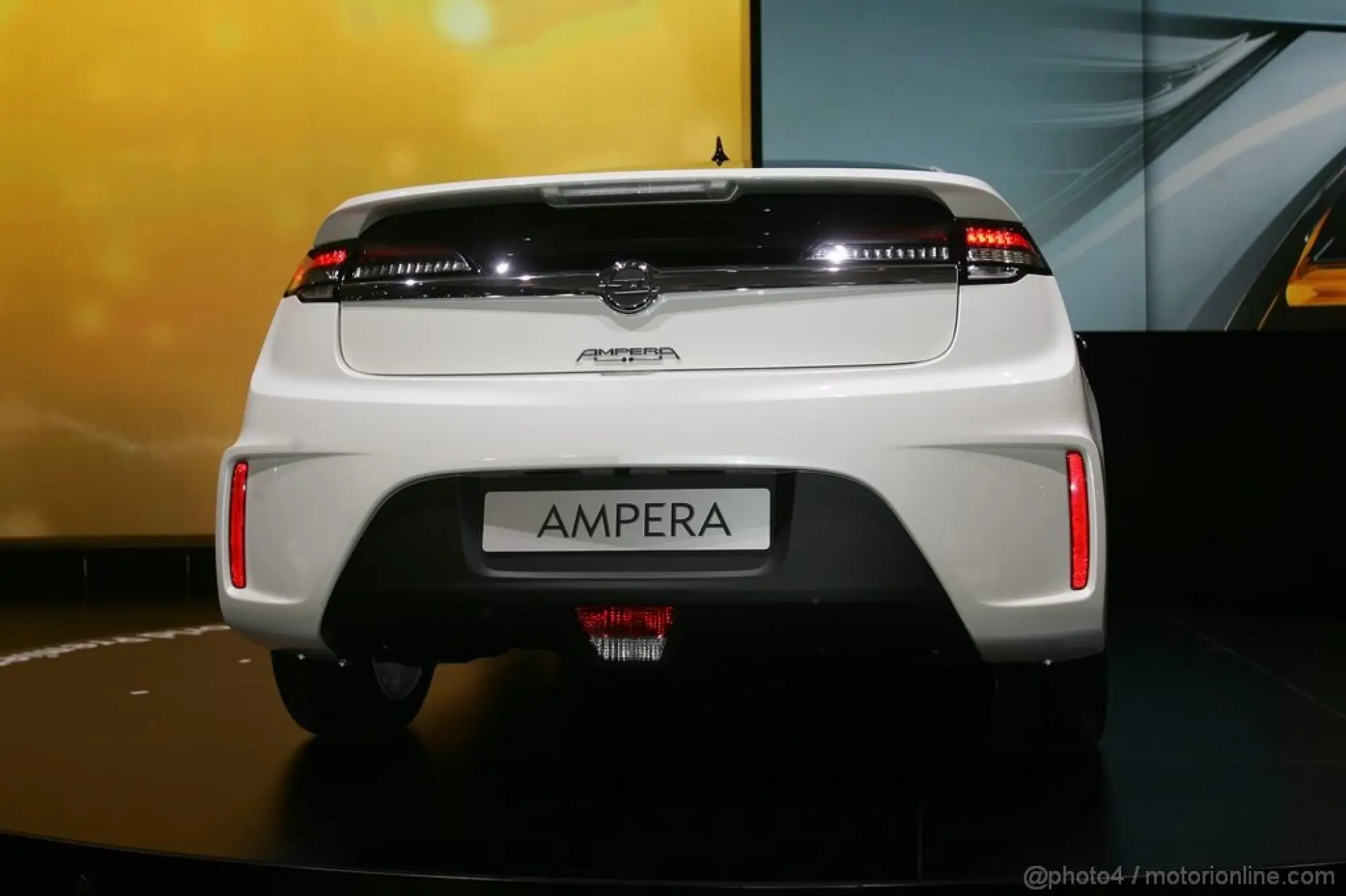 Opel Ampera Ginevra 2011 - 4