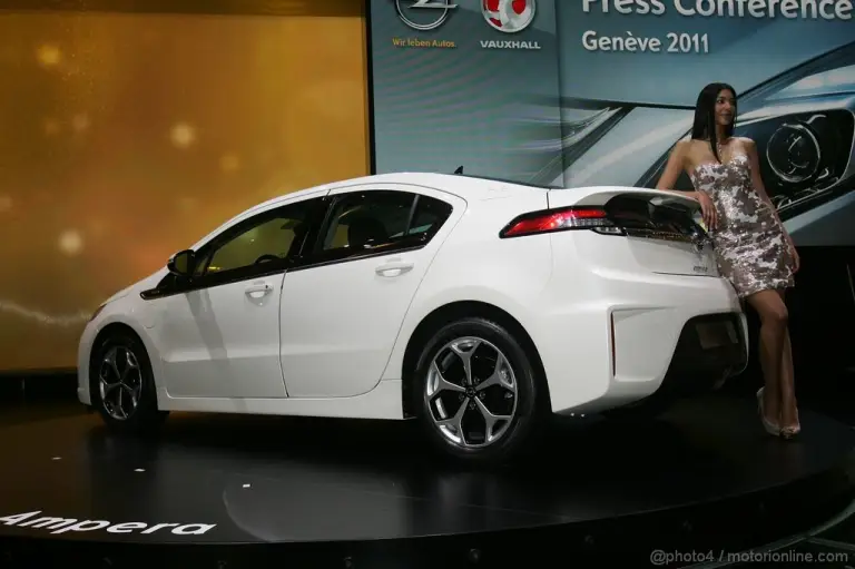 Opel Ampera Ginevra 2011 - 5