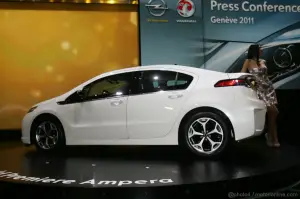 Opel Ampera Ginevra 2011 - 6