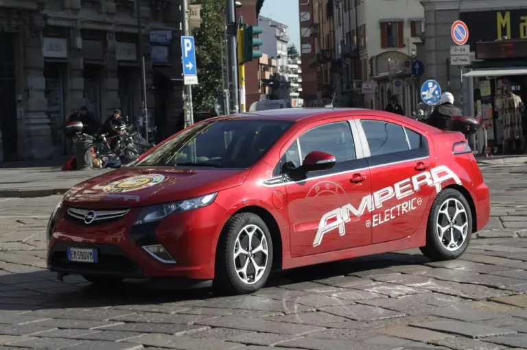 Opel Ampera Prova Su Strada - 25