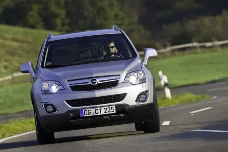 Opel Antara 2011 - 10