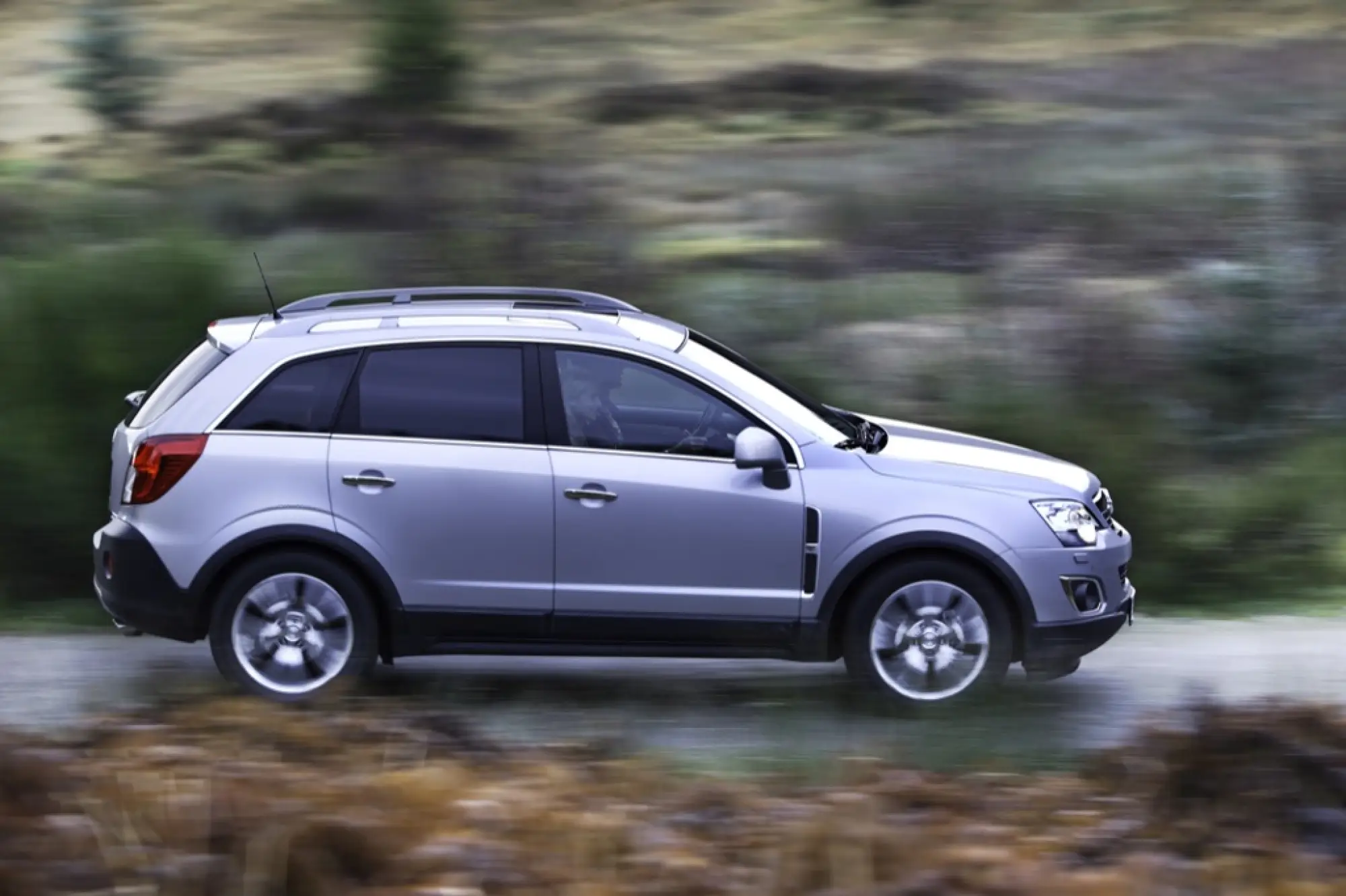 Opel Antara 2011 - 24