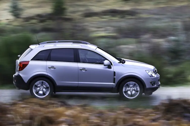 Opel Antara 2011 - 24