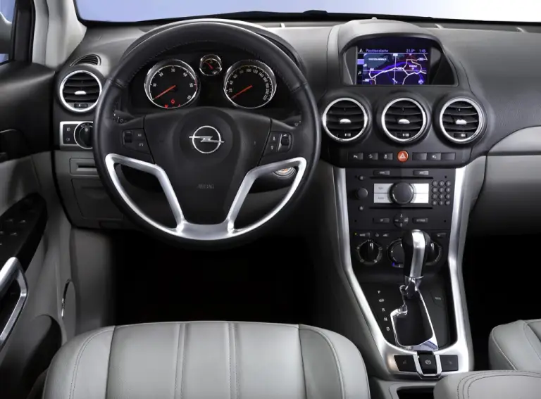 Opel Antara 2011 - 35