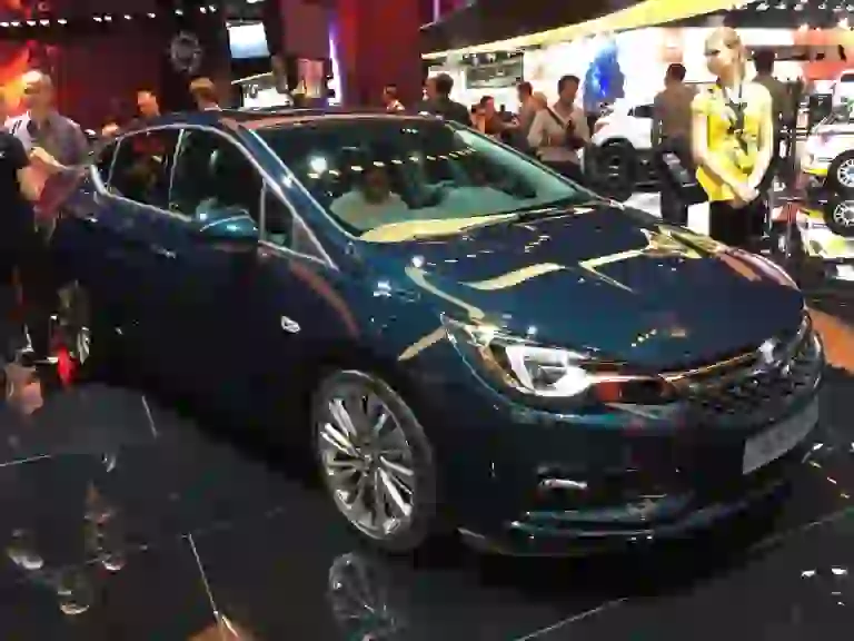 Opel Astra MY 2016 - Salone di Francoforte 2015 - 4