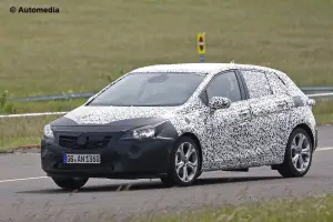 Opel Astra 2015 - Foto spia 23-05-2014 - 2