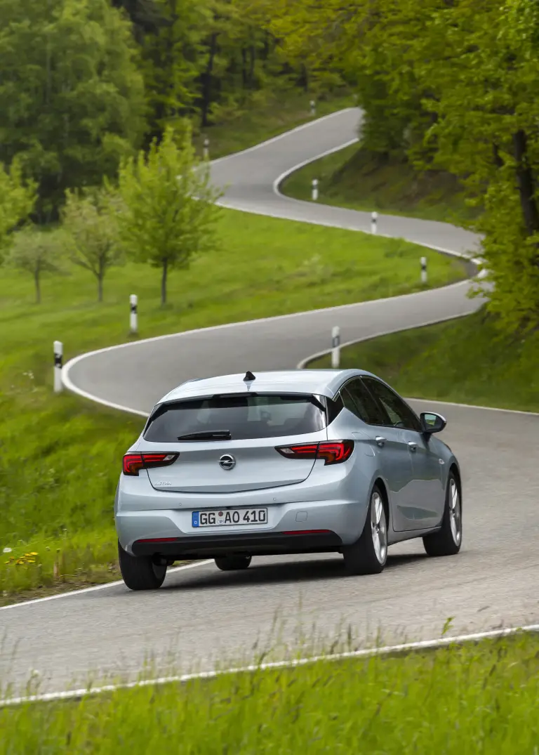 Opel Astra 2019 - 4
