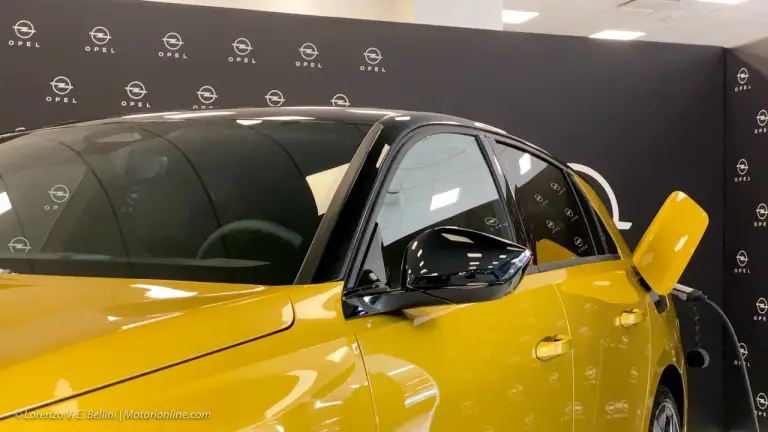 Opel Astra 2021 - Anteprima dal vivo a Milano - 10