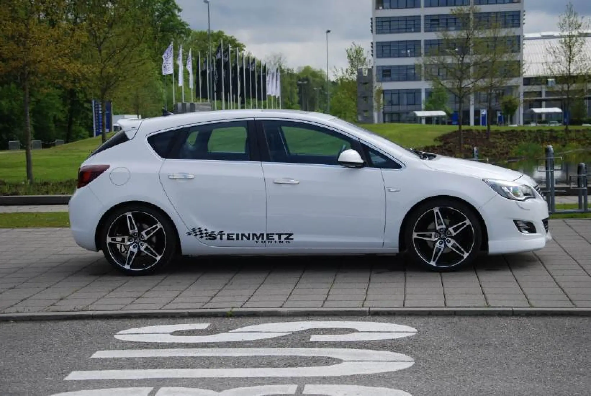 Opel Astra by Steinmetz - 3