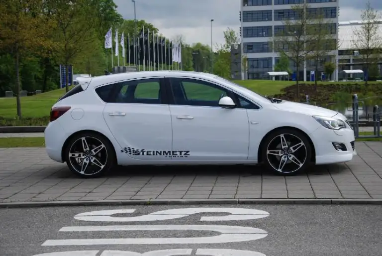 Opel Astra by Steinmetz - 3