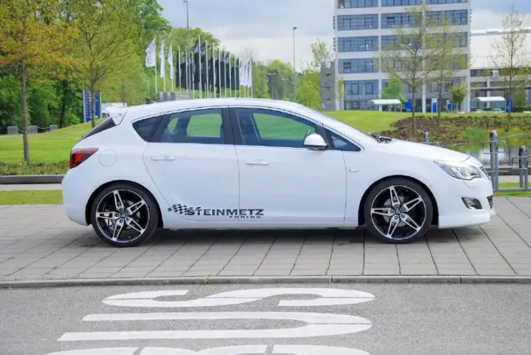 Opel Astra by Steinmetz - 4