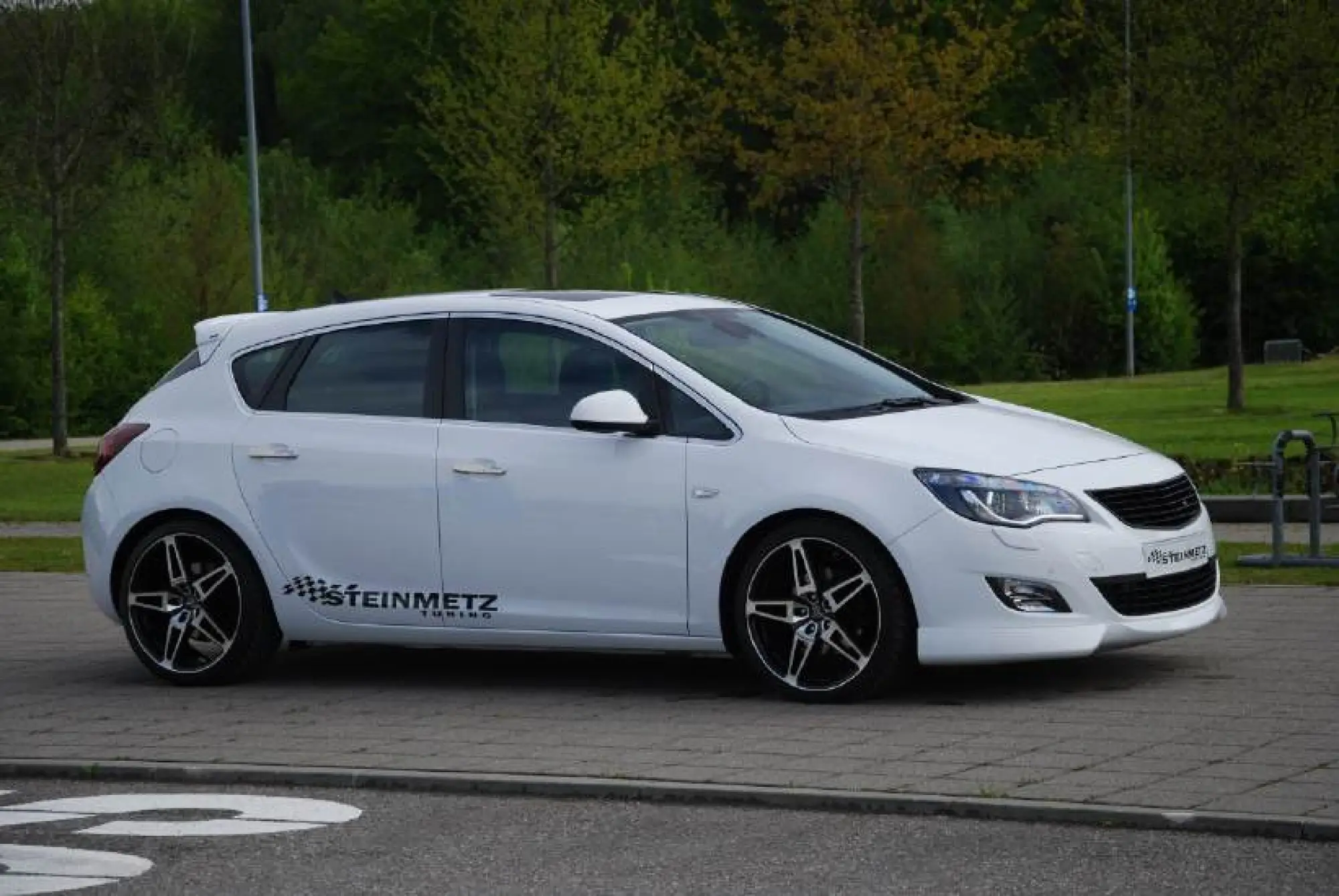 Opel Astra by Steinmetz - 1
