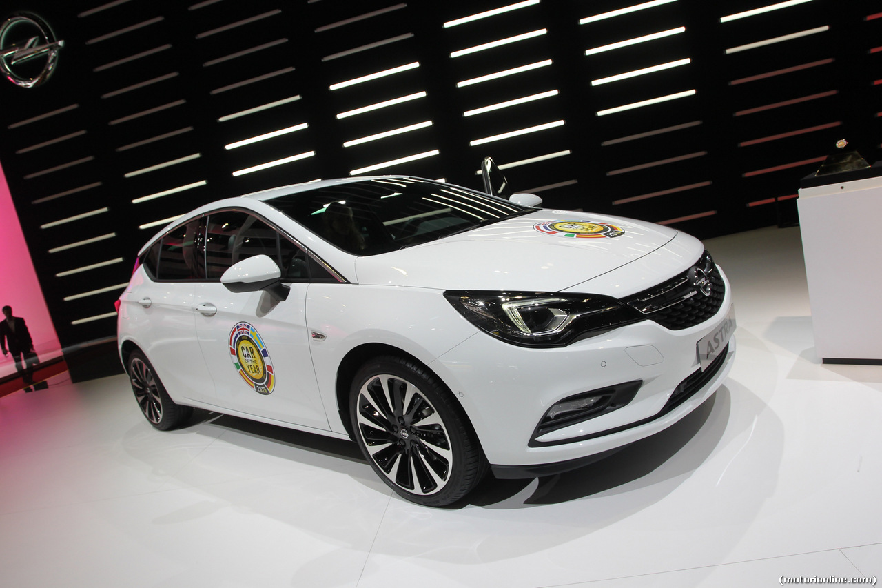 Opel Astra Car of the Year 2016 - Salone di Ginevra 2016