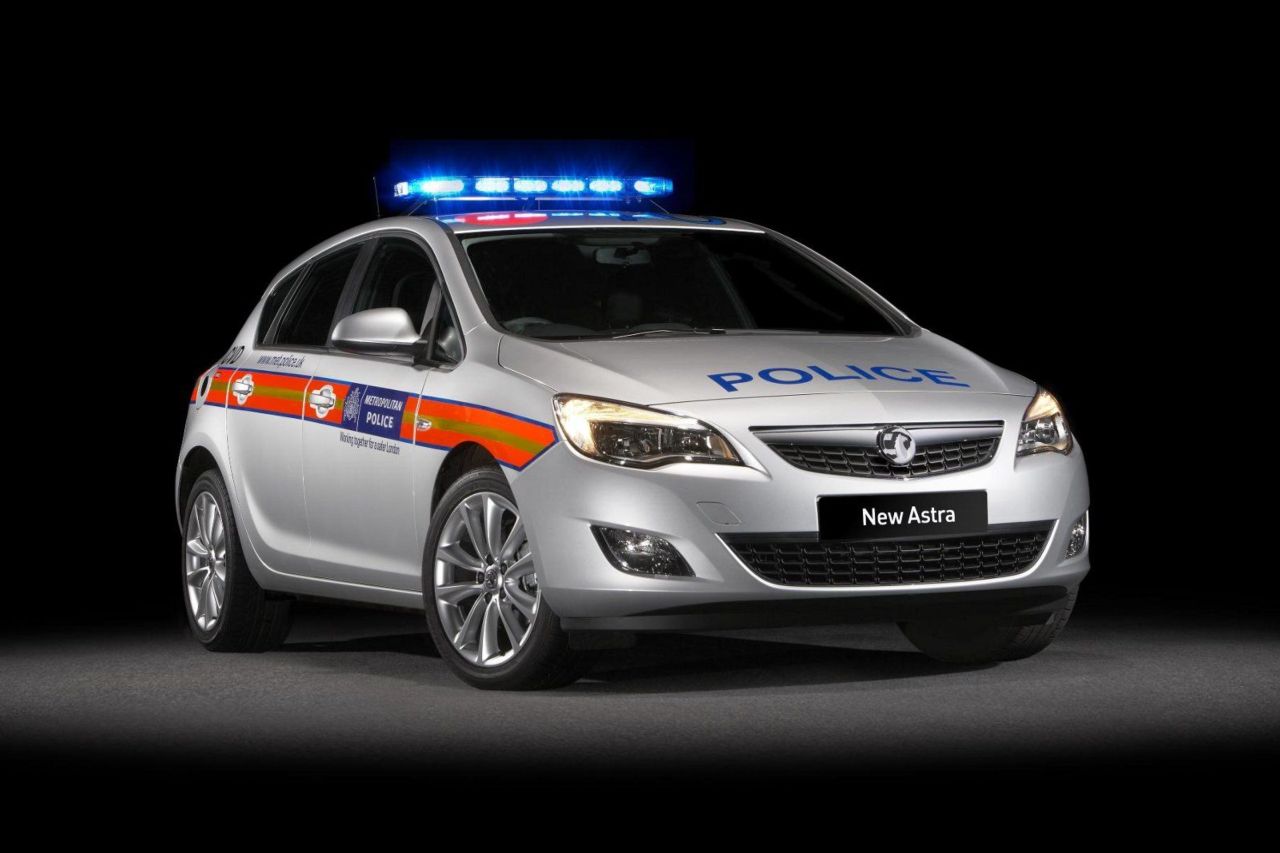 Opel Astra della Polizia Inglese