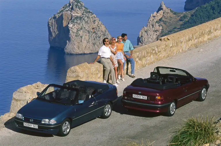 Opel Astra e Kadett Bertone  - 1