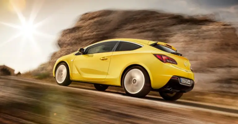 Opel Astra GTC 2011 - 9