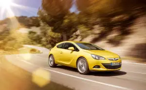 Opel Astra GTC 2011