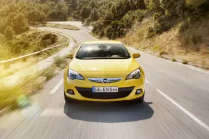 Opel Astra GTC 2012 - 2