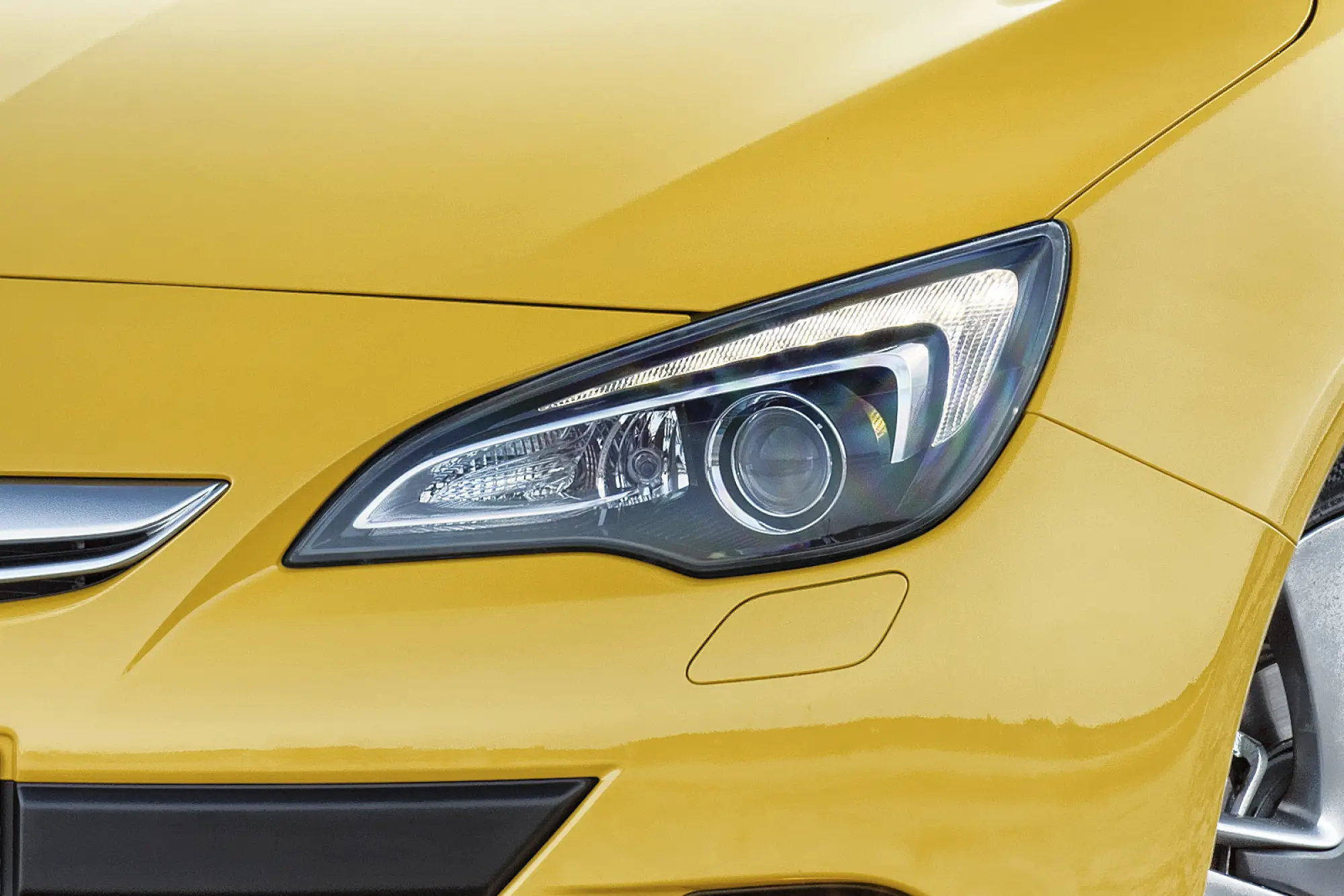 Opel Astra GTC 2012 - 21