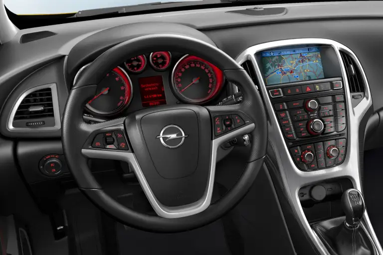 Opel Astra GTC 2012 - 22