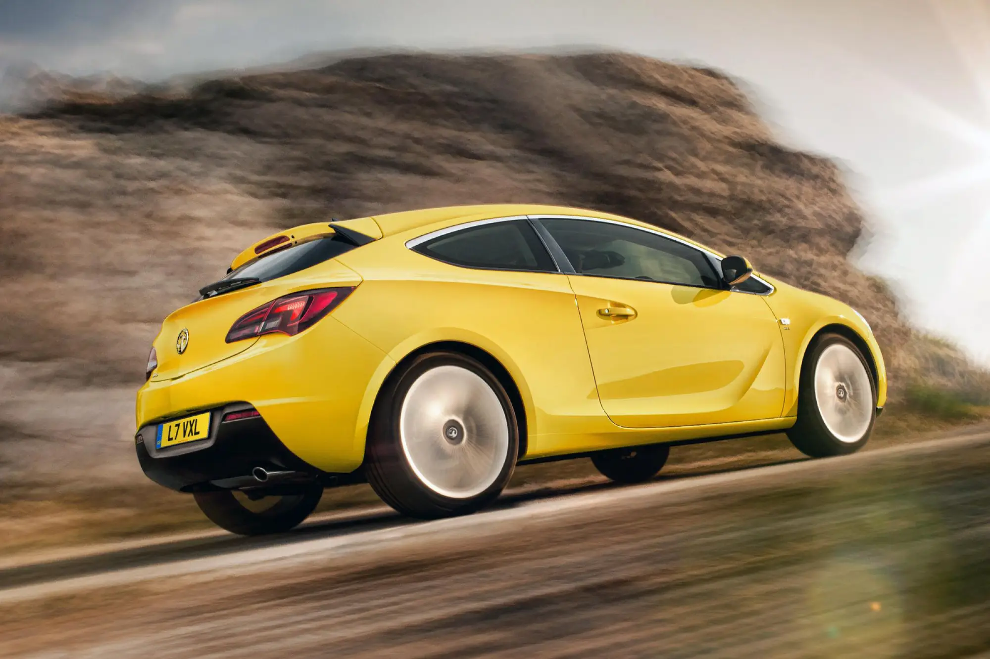 Opel Astra GTC 2012 - 24