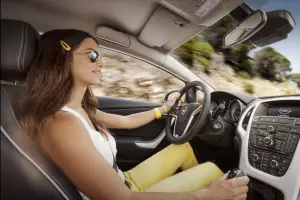 Opel Astra GTC, foto ufficiali - 1