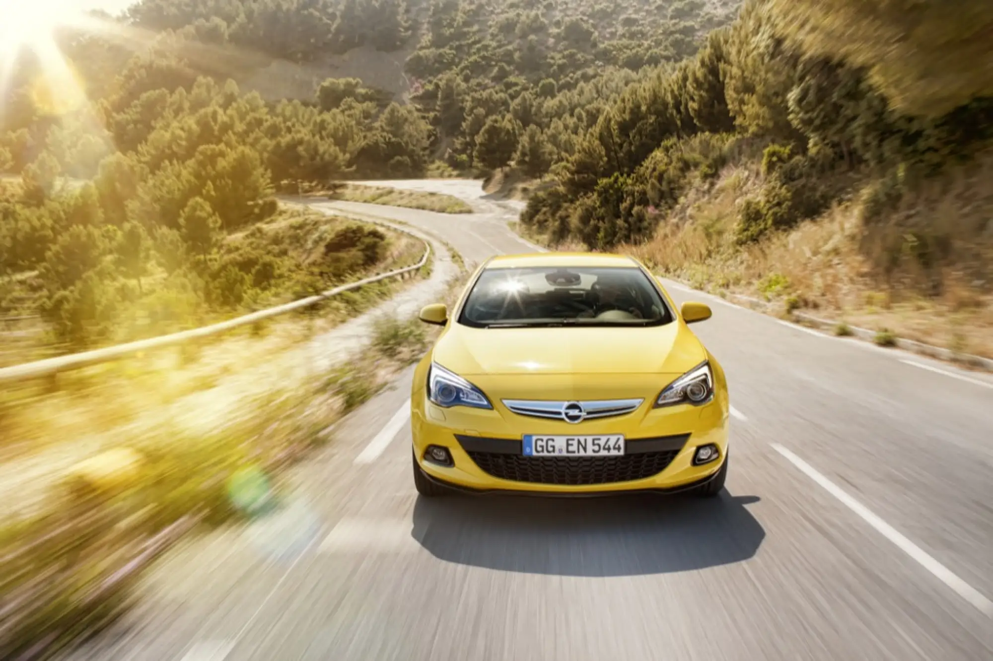 Opel Astra GTC, foto ufficiali - 5