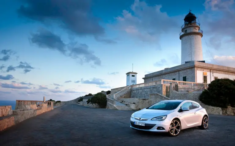 Opel Astra GTC - Maiorca - 2011 - 22