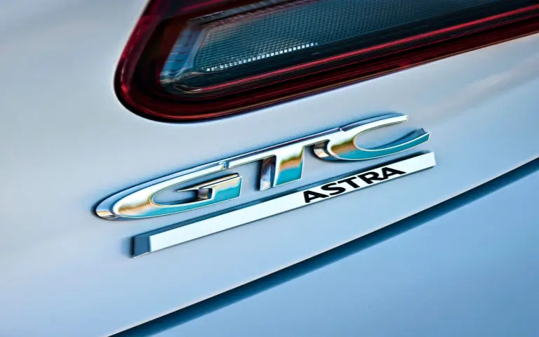 Opel Astra GTC - Maiorca - 2011 - 57