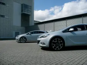 Opel Astra GTC - Russelsheim - 8 luglio 2011