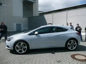 Opel Astra GTC - Russelsheim - 8 luglio 2011