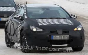 Opel Astra GTC spy - 1