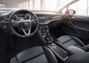 Opel Astra MY 2016 - Interni - 4