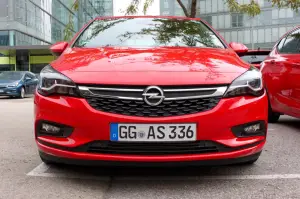 Opel Astra MY 2016 - Primo contatto, Vienna e Bratislava 05 e 06 ottobre 2015