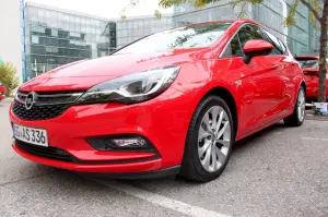 Opel Astra MY 2016 - Primo contatto, Vienna e Bratislava 05 e 06 ottobre 2015