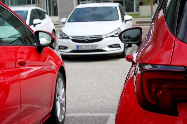 Opel Astra MY 2016 - Primo contatto, Vienna e Bratislava 05 e 06 ottobre 2015 - 25